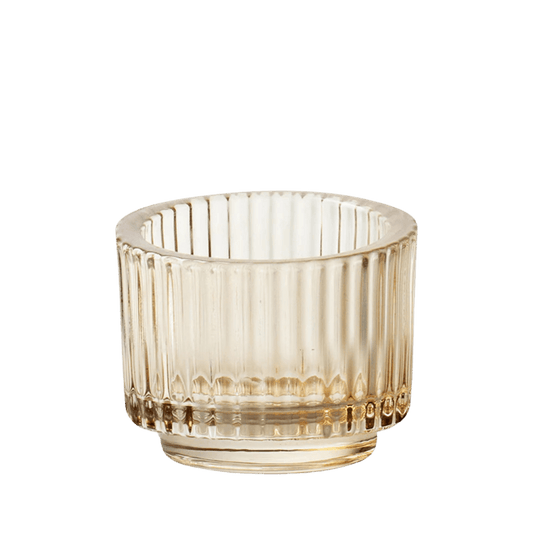 Amber glazen kaarshouder met geribbeld glas, verkrijgbaar in meerdere kleuren en ideaal voor gebruik met kaarsenzand.