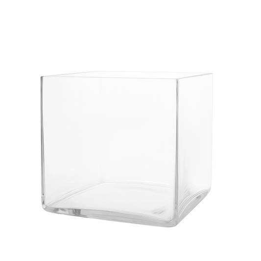Transparante vierkante glazen houder van M1 Candles, ideaal om te vullen met kaarsenzand of als decoratief element in elk interieur.