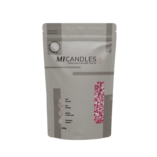 Herbruikbare verpakking van 500g M1 Candles kaarsenzand candy cane, eco friendly, zelfdovend en geproduceerd in Europa.
