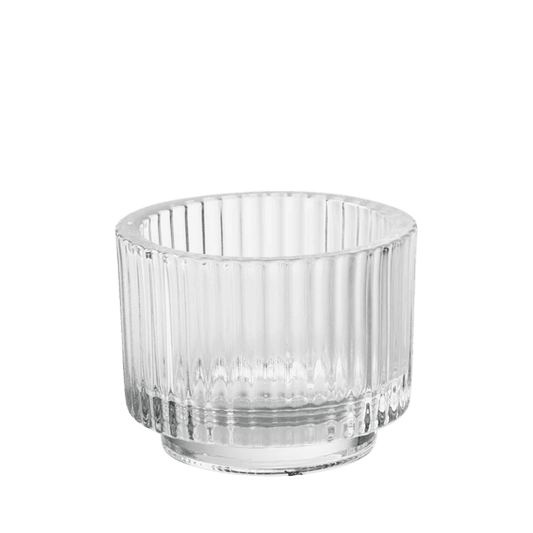 Transparante glazen kaarshouder met geribbeld glas, verkrijgbaar in meerdere kleuren en ideaal voor gebruik met kaarsenzand.